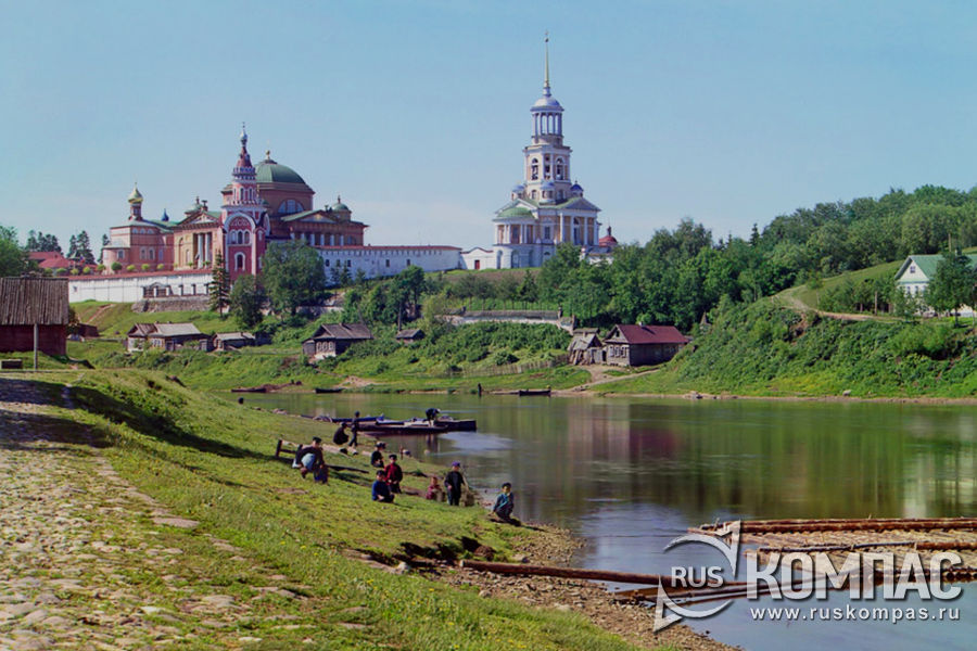 Борисоглебский монастырь со стороны р. Тверцы